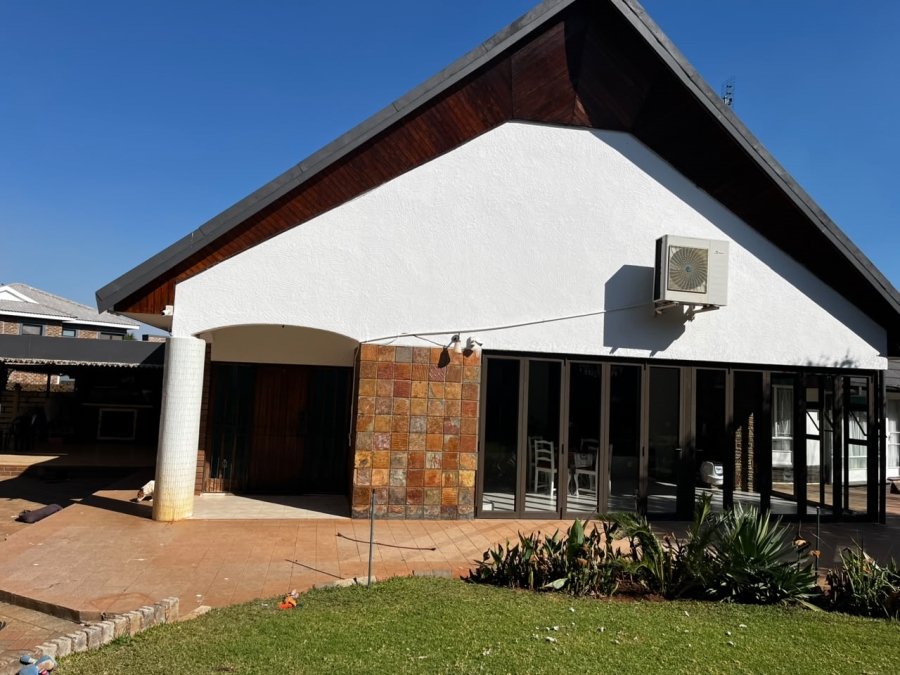 3 Bedroom Property for Sale in Flamwood North West